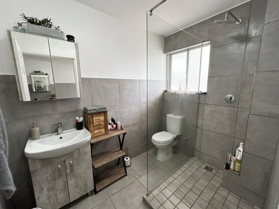 To Let 1 Bedroom Property for Rent in Beachfront Western Cape